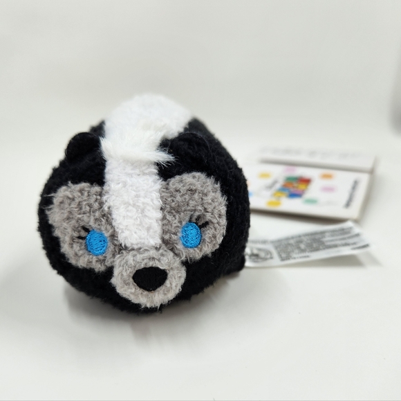Disney Parks Tsum Tsum Mini Plush 3.5" Original Flower the Skunk With Tag - Picture 1 of 15